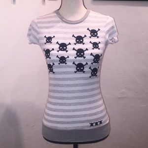 White & gray stripe top with skulls